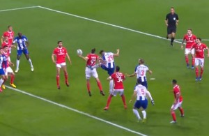 porto-benfica-penalti-ferro